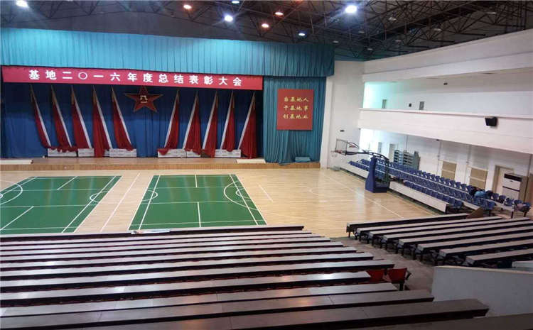 松木體育館木地板怎么翻新
