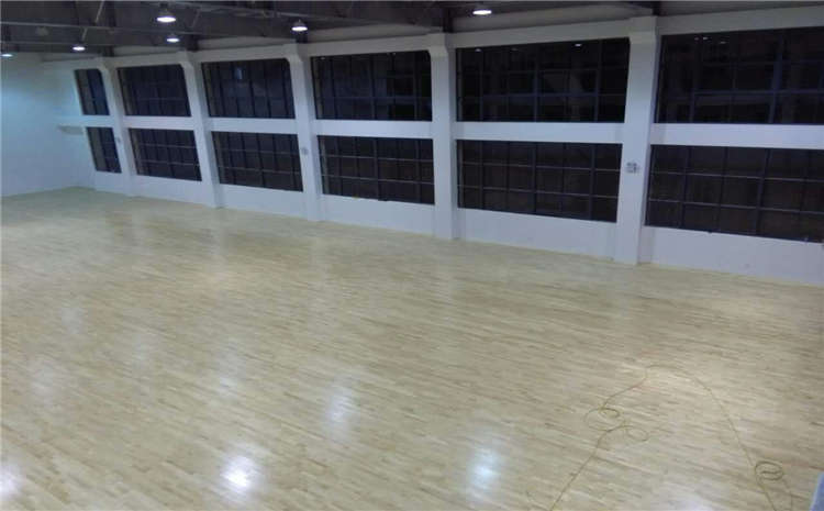 楓樺木體育運動地板哪個品牌好
