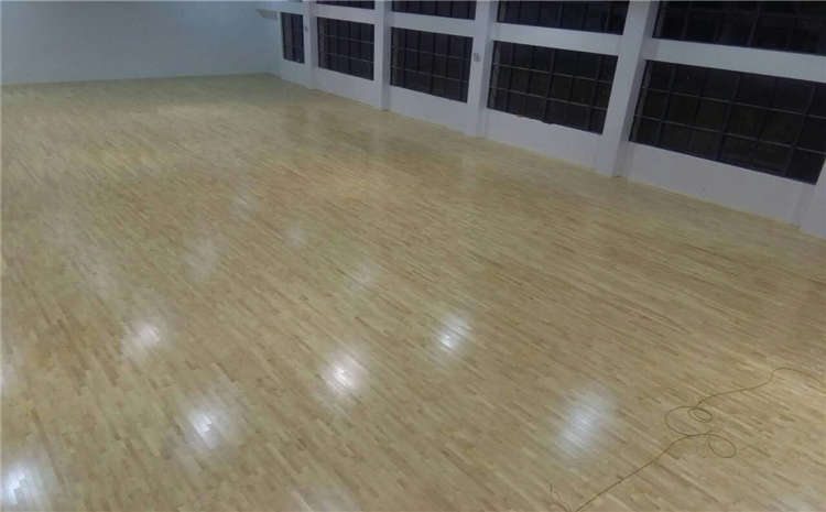 楓樺木木地板籃球場施工技術方案