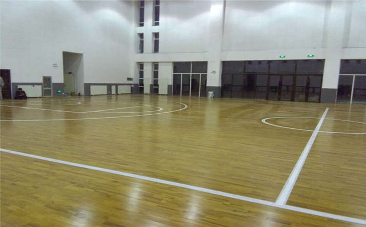 五角楓體育館木地板結構