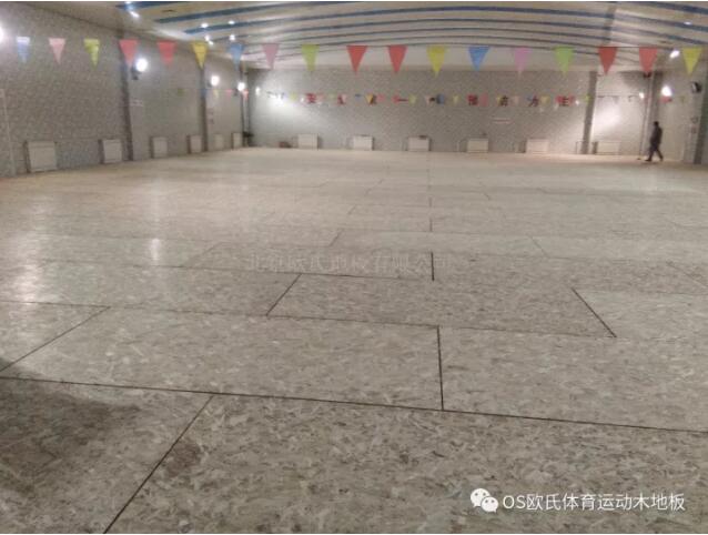 北京師范大學附屬二中多功能廳木地板成功案例 北京師范大學附屬二中多功能廳木地板成功案例